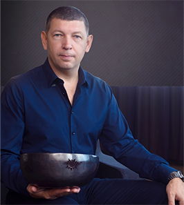 Суриков Виктор Петрович